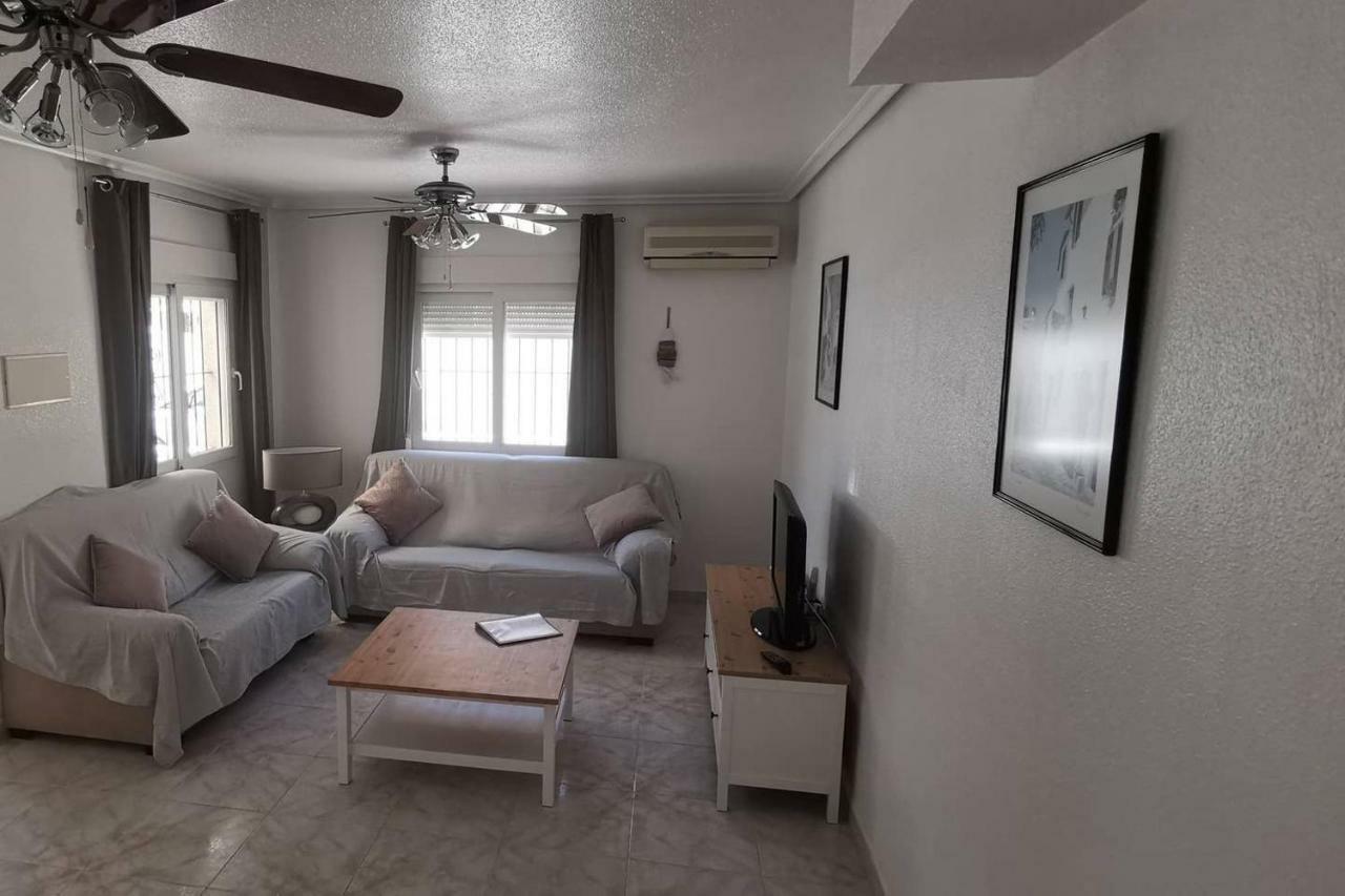 Casa Axel Villa โอริอุเอลา ภายนอก รูปภาพ